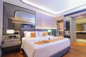 1 bedroom, minibar, in-room safe, desk