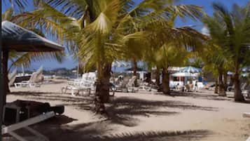 Vlak bij het strand, wit zand