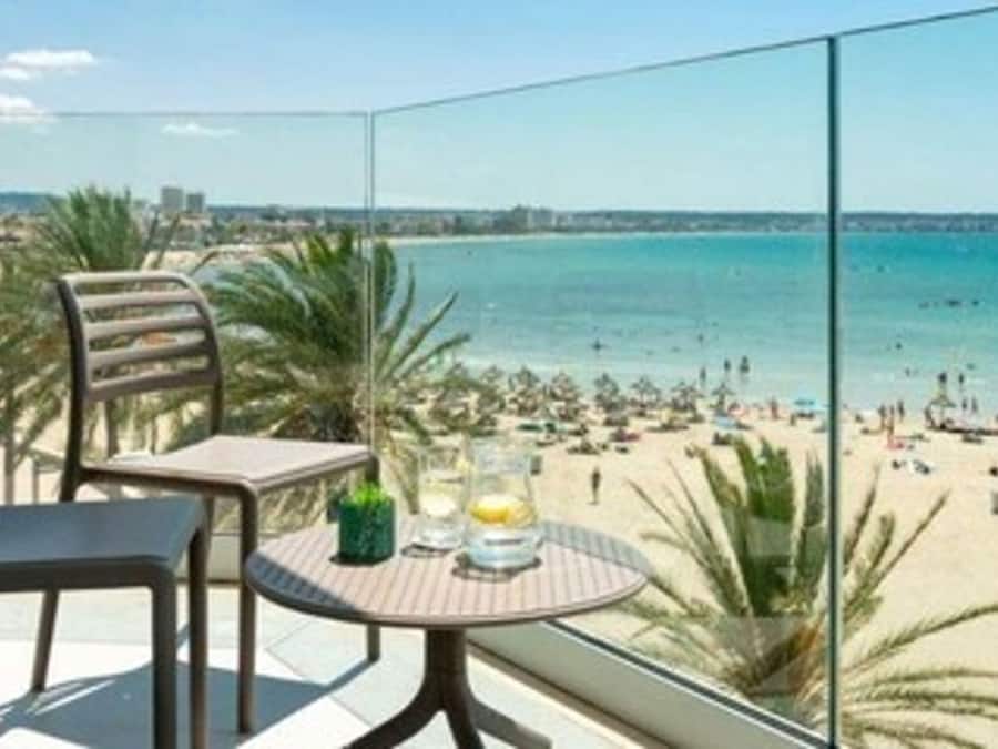 Quarto júnior, vista para o mar | Vista do quarto