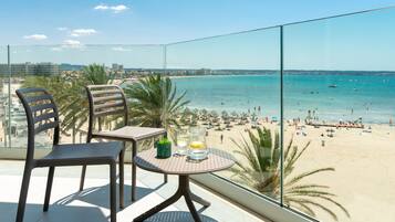 Vue sur la plage/lâocĂ©an