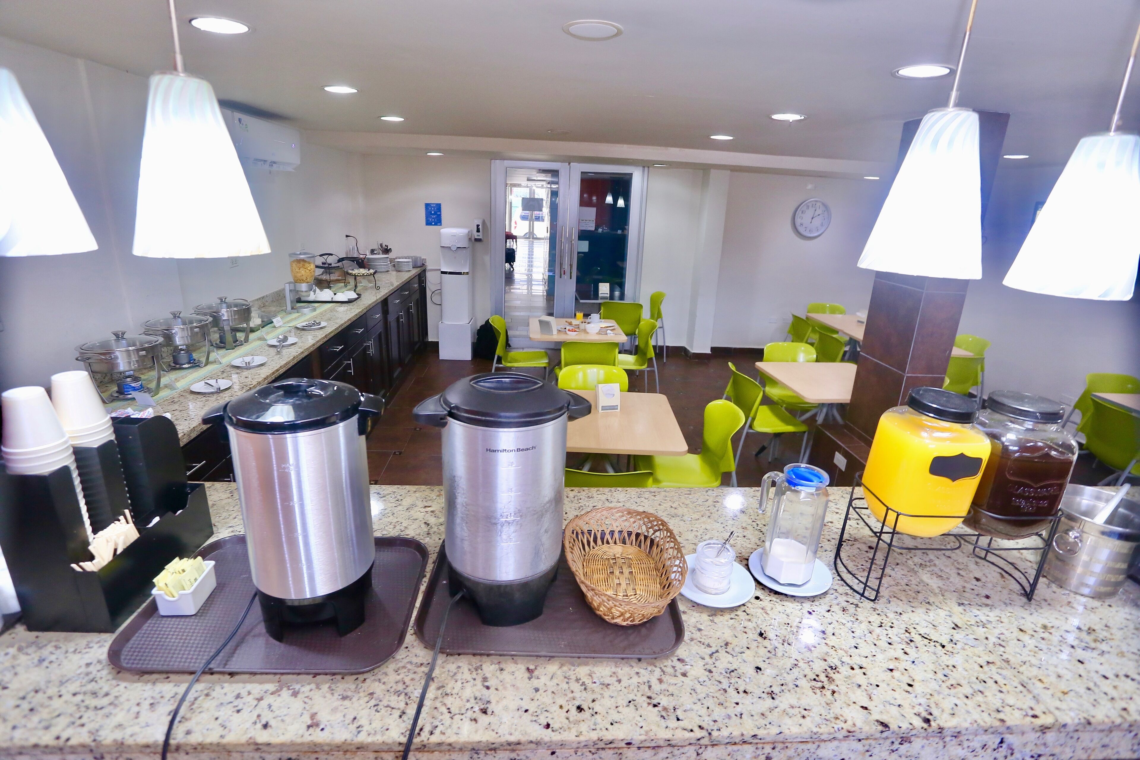 Photo - Metro Hotel Panama