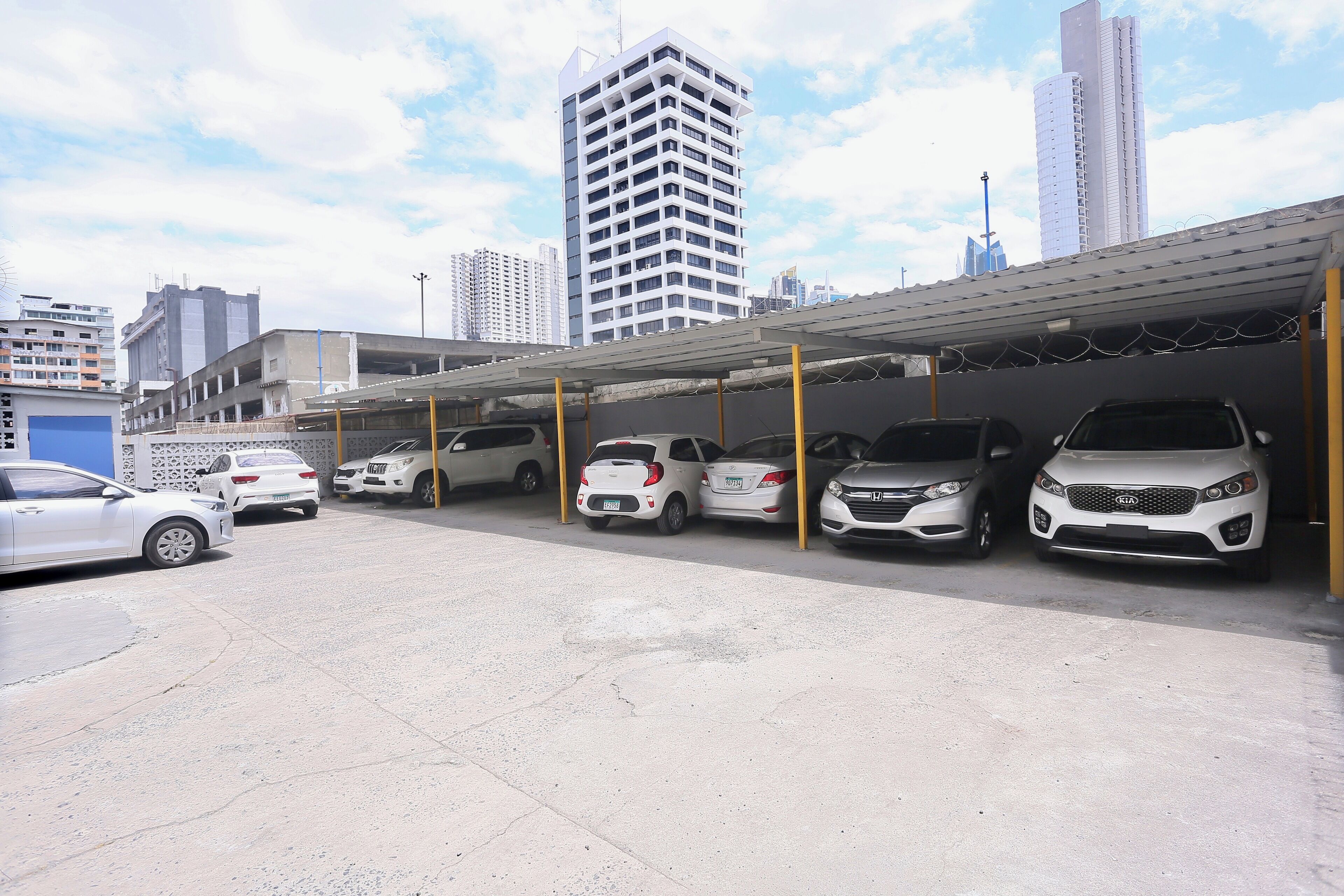 Photo - Metro Hotel Panama