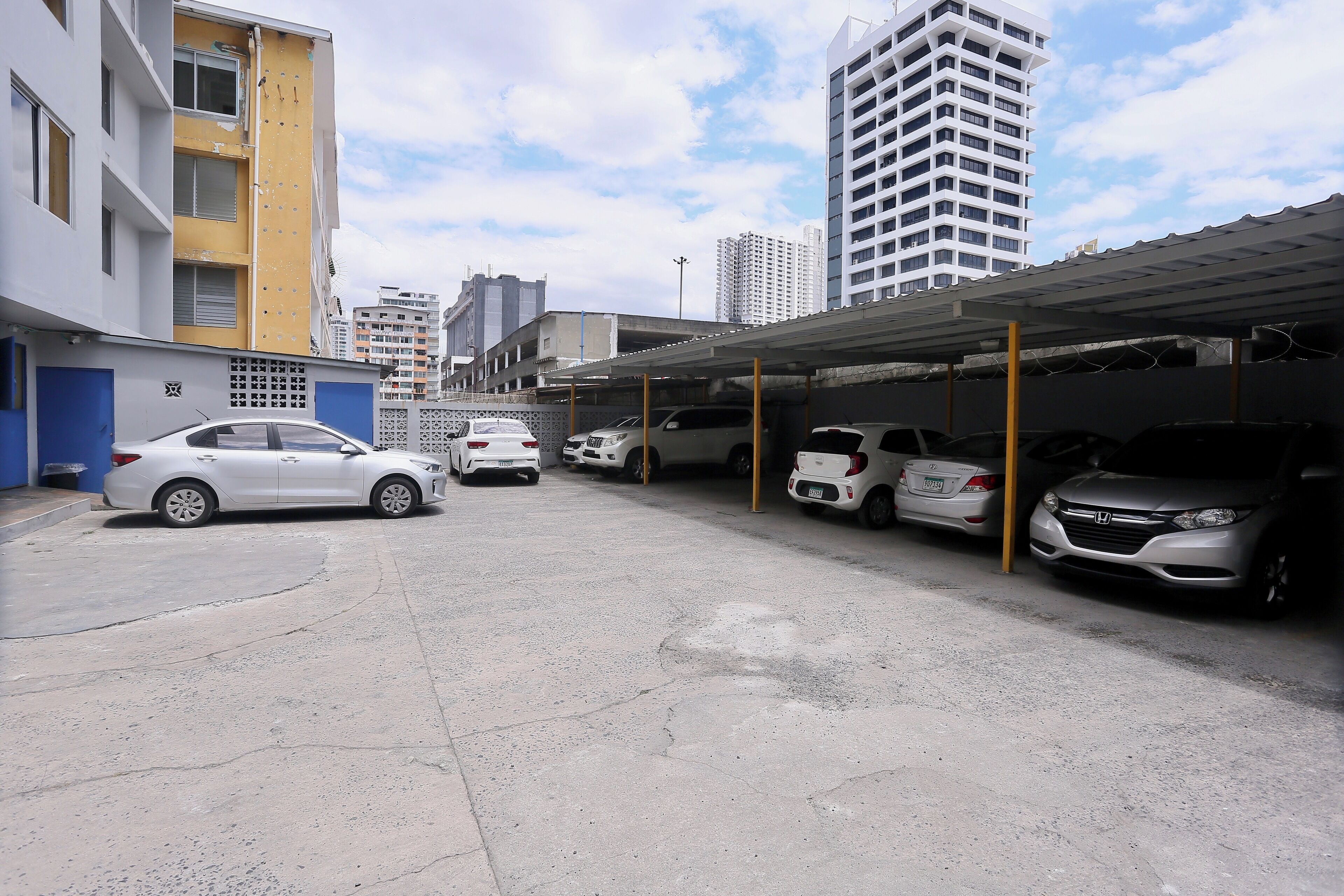 Photo - Metro Hotel Panama