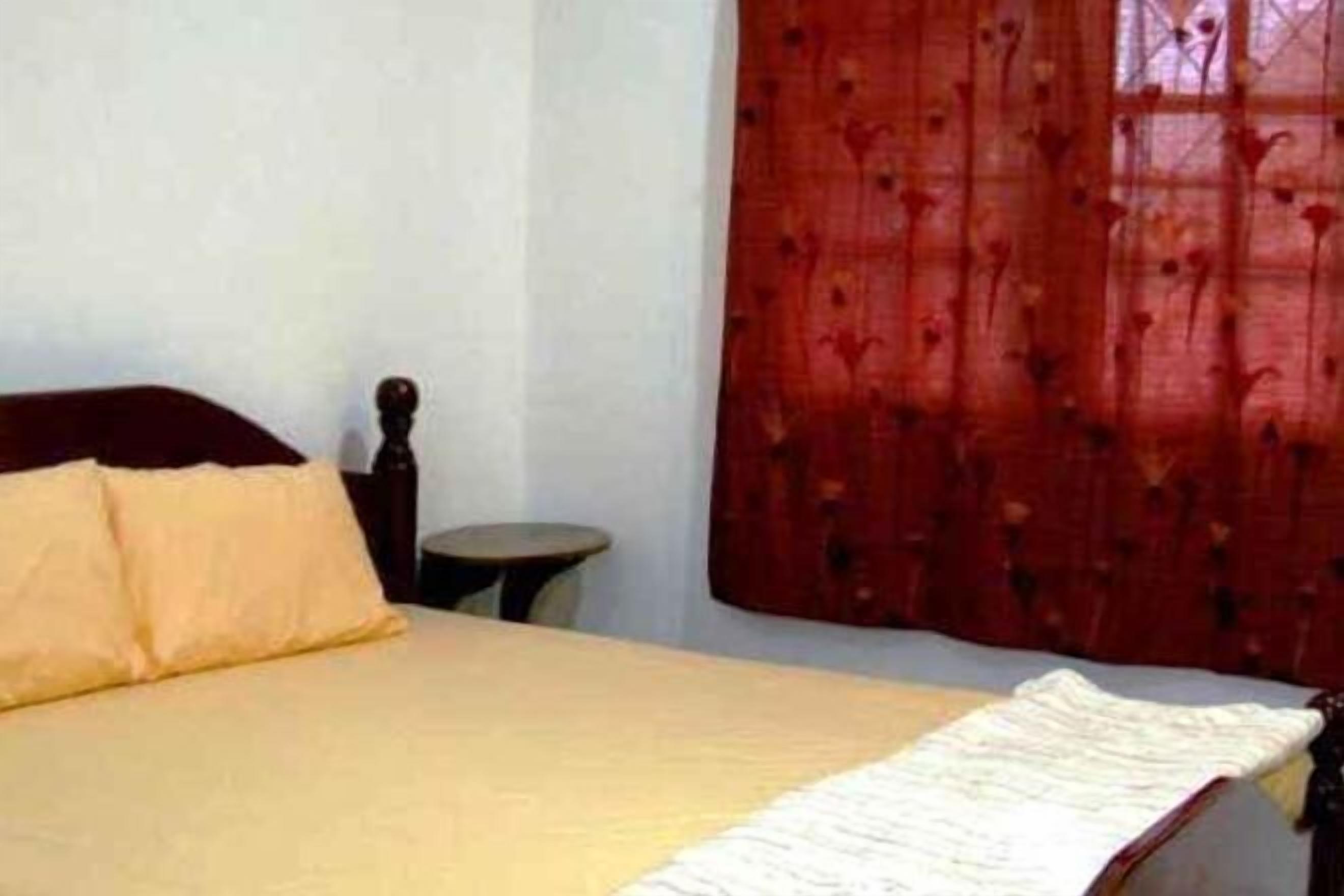 Una cassaforte in camera, una scrivania, tende oscuranti, Wi-Fi gratuito