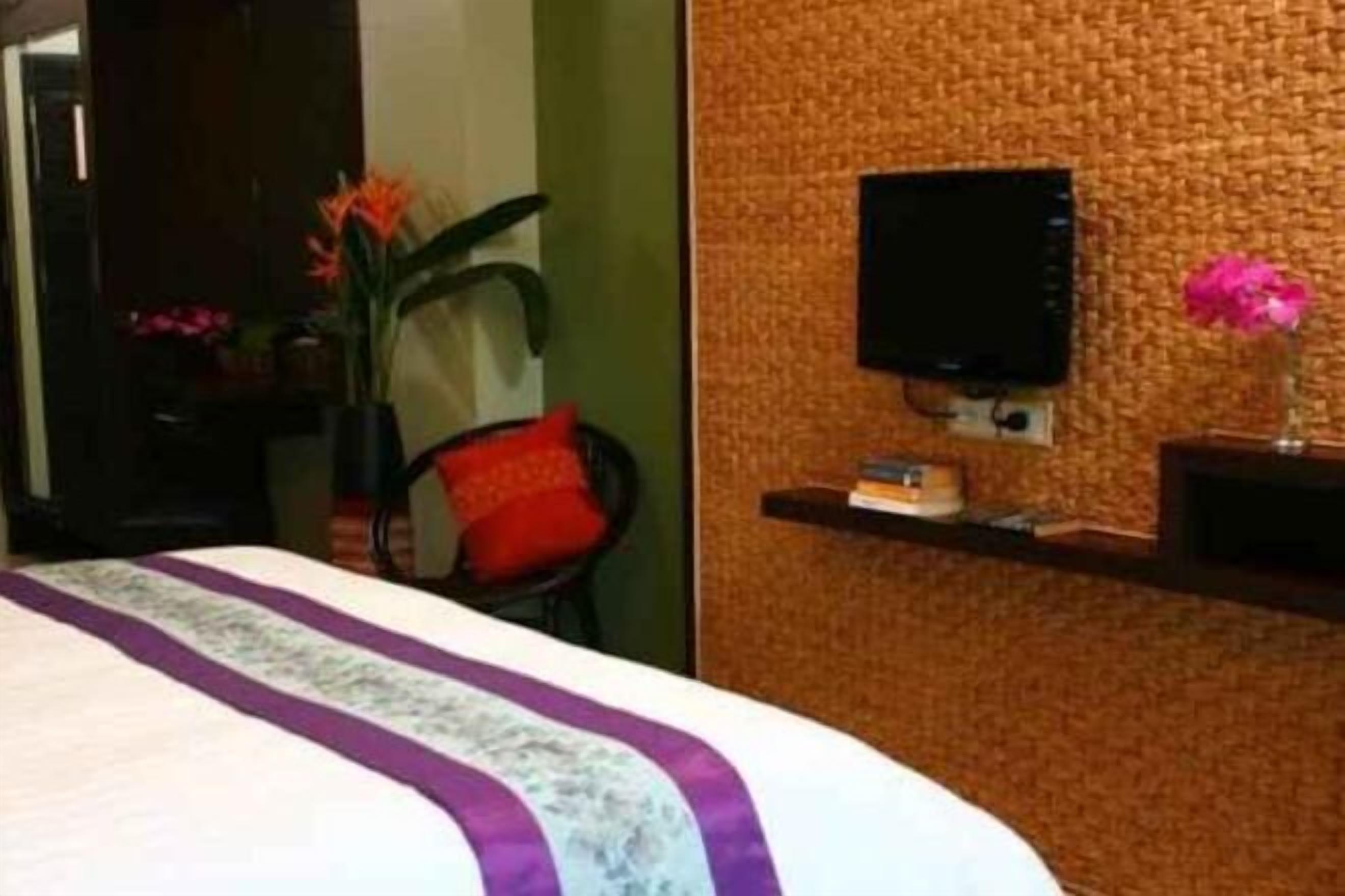 Una cassaforte in camera, una scrivania, tende oscuranti, Wi-Fi gratuito