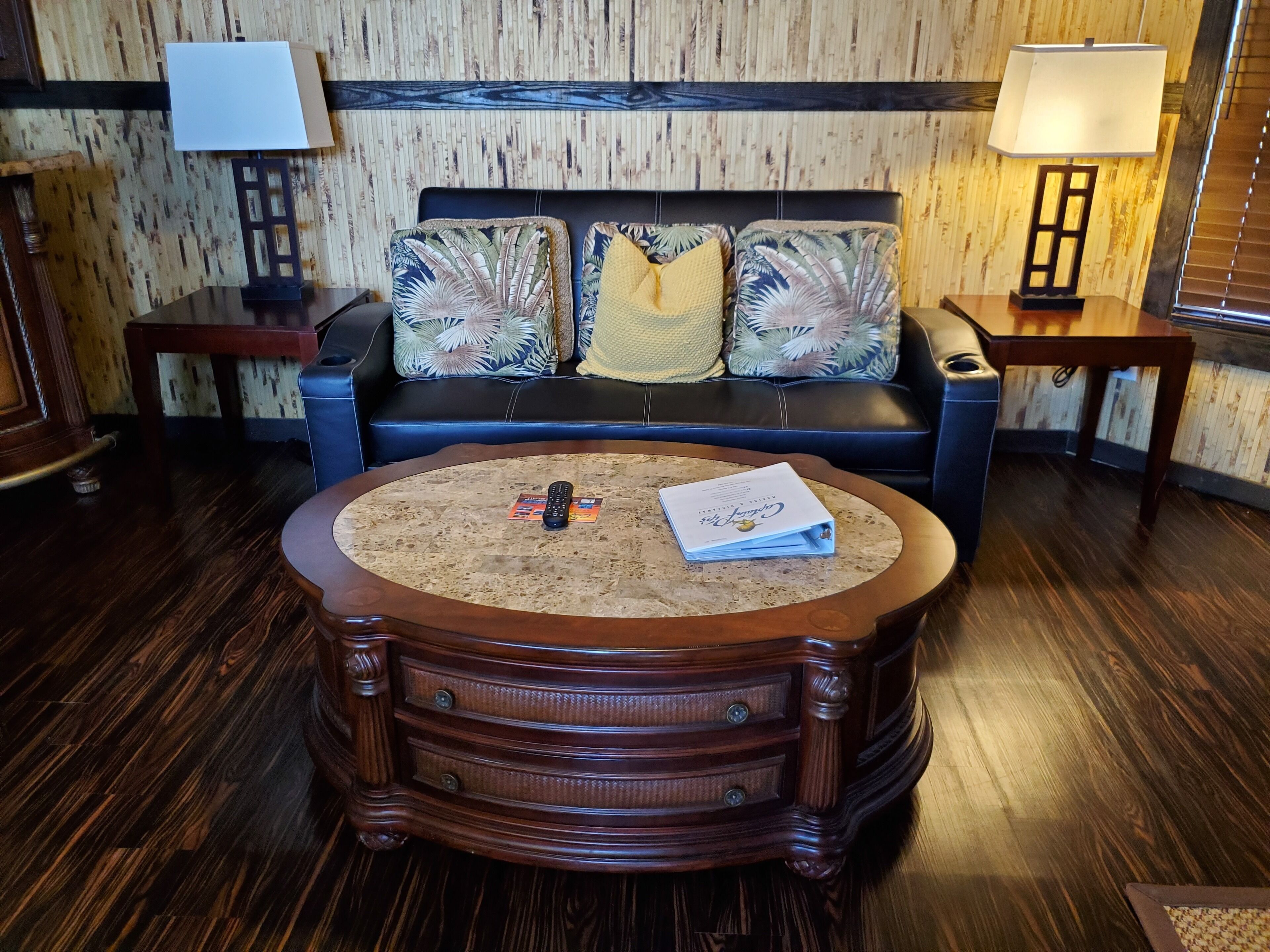 loggerhead apartment - 1st floor | living room | flat-screen tv, streaming services