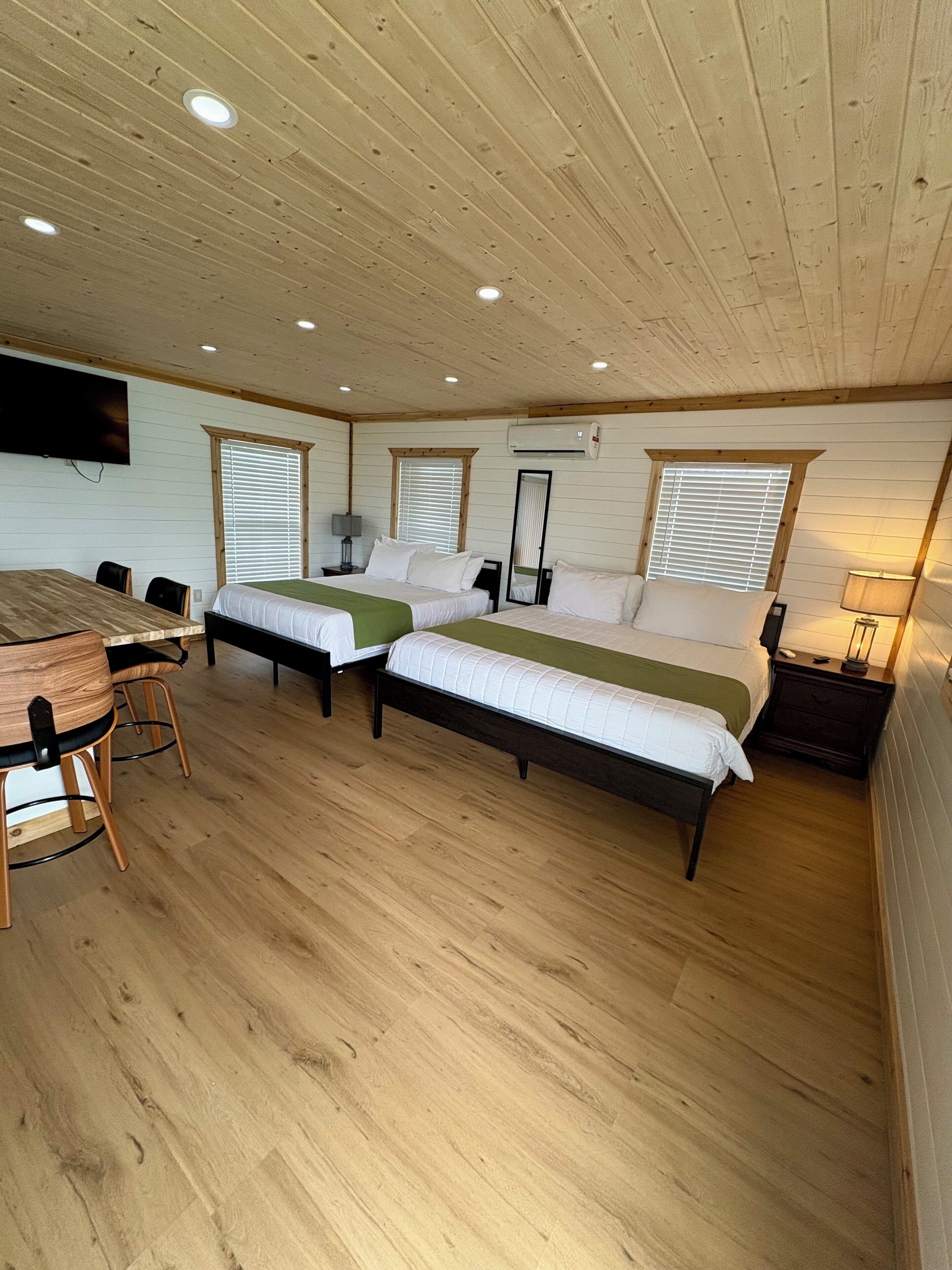 Zimmer, Kochnische, Kanalblick (Flounder, 2nd floor Stairway Access)