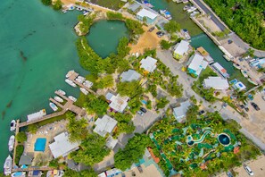 Exterior - Captain Pips Marina & Hideaway (Marathon)