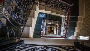 Unclassified image, 4 of 21, button - Hotel Eden (Iasi)
