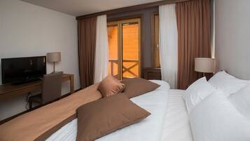 Appartement Standard | Minibar, coffres-forts dans les chambres, bureau, chambres insonorisées