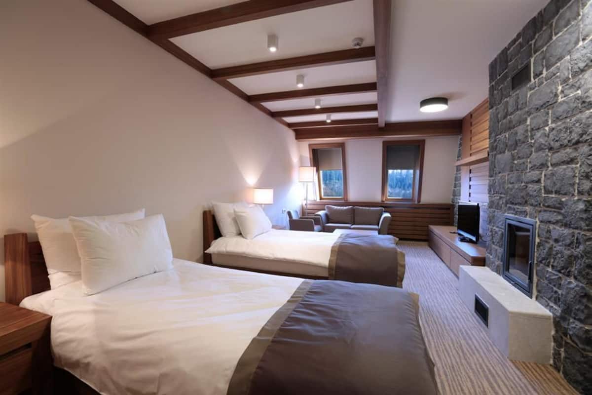 vucko family 5 | minibar, in-room safe, desk, soundproofing