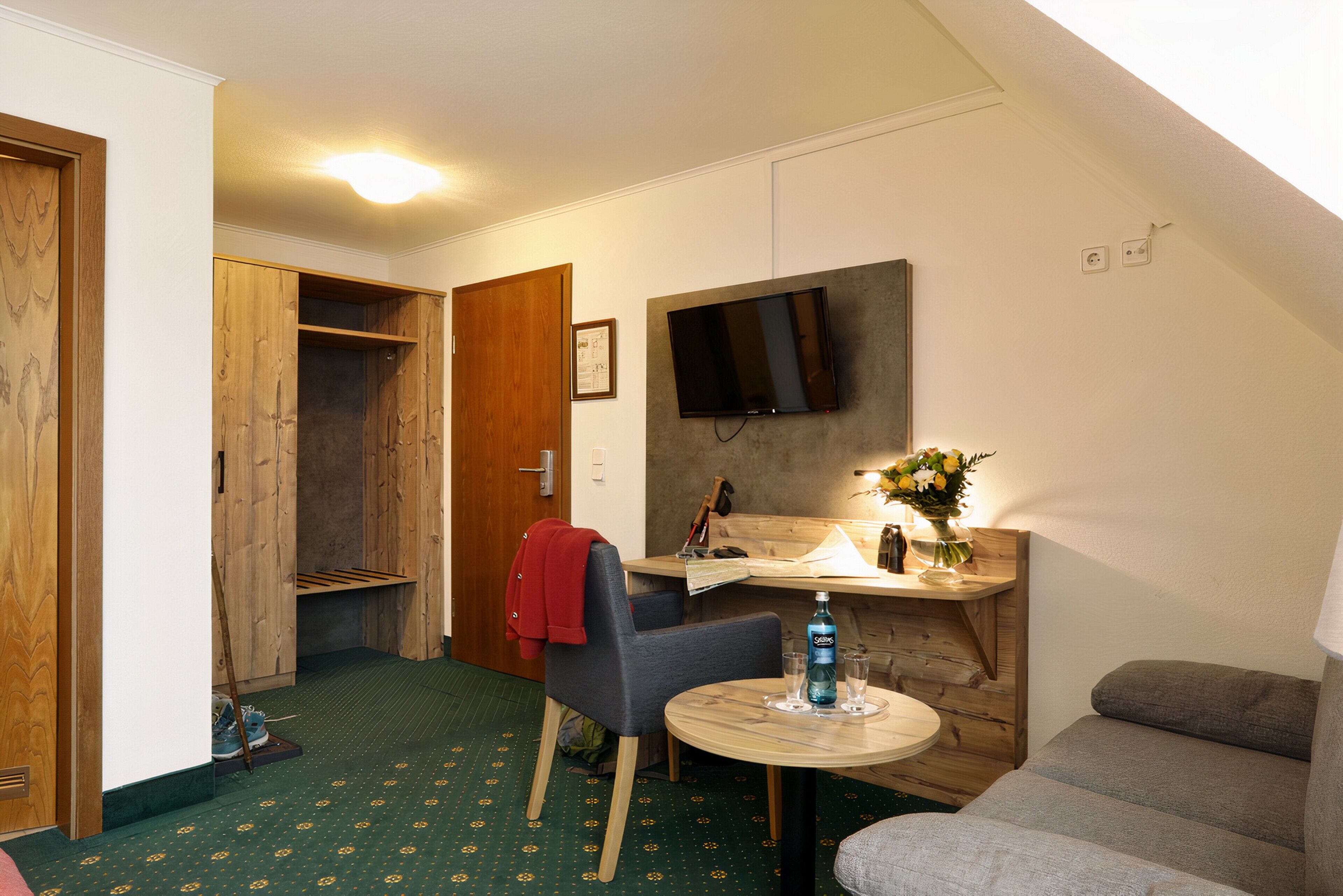 comfort double room, balcony | hypo-allergenic bedding, down duvets, soundproofing, free wifi