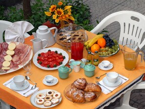 Breakfast area - Bed & Breakfast Villa Mena (Pompei)