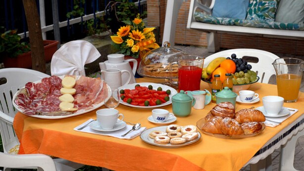 Breakfast area - Bed & Breakfast Villa Mena (Pompei)