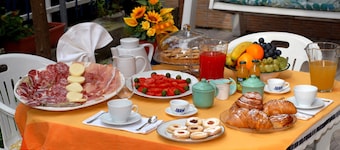 Bed & Breakfast Villa Mena