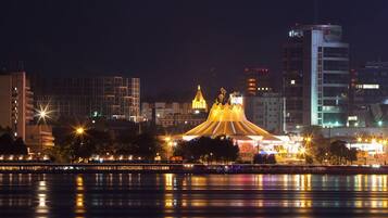 Fasade – kveld/natt