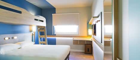 Schreibtisch, schallisolierte Zimmer, kostenloses WLAN