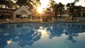 Indoor pool, 3 outdoor pools, pool umbrellas, sun loungers
