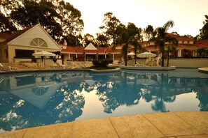 Indoor pool, 3 outdoor pools, pool umbrellas, pool loungers