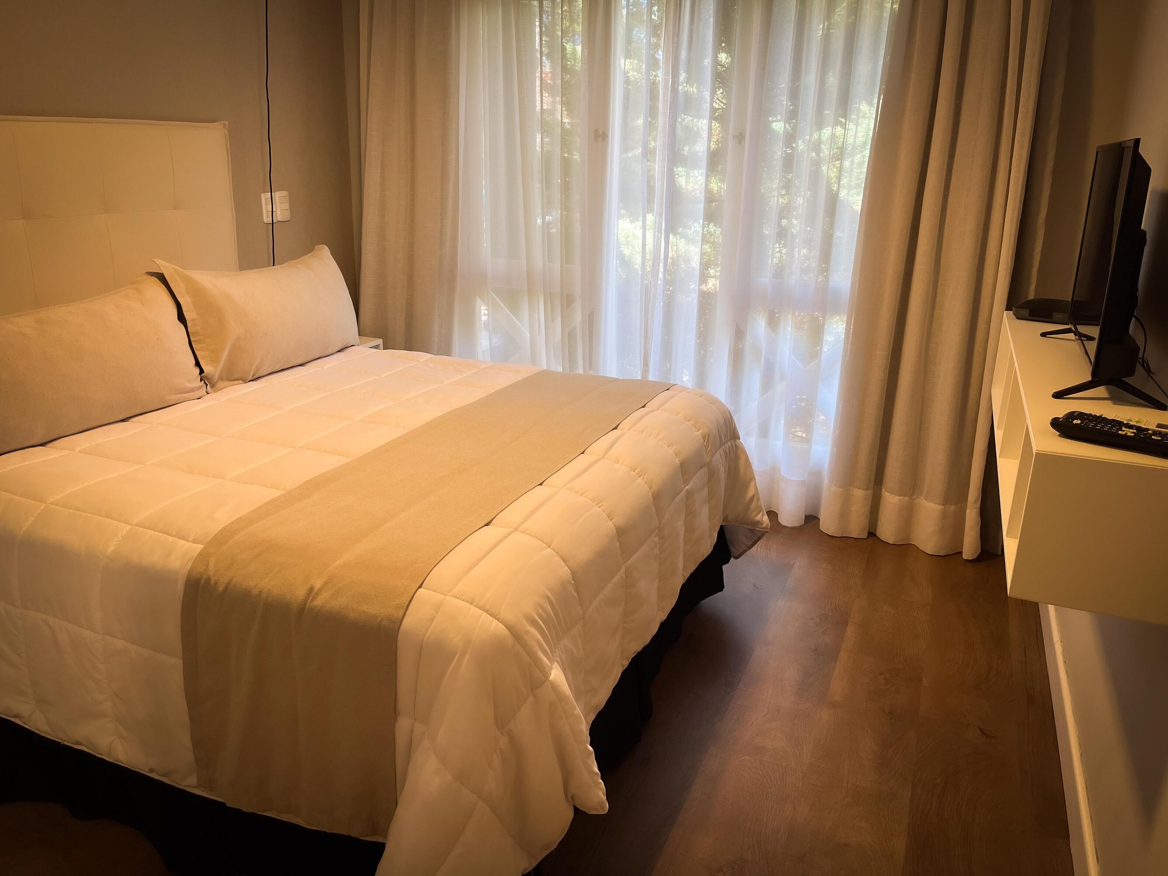 客房内保险箱、特色装修、特色家居、遮光窗帘