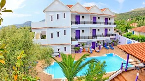 Unclassified image, 5 of 62, button - Lygies Studios (Kefalonia)