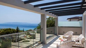 Unclassified image, 2 of 62, button - Lygies Studios (Kefalonia)