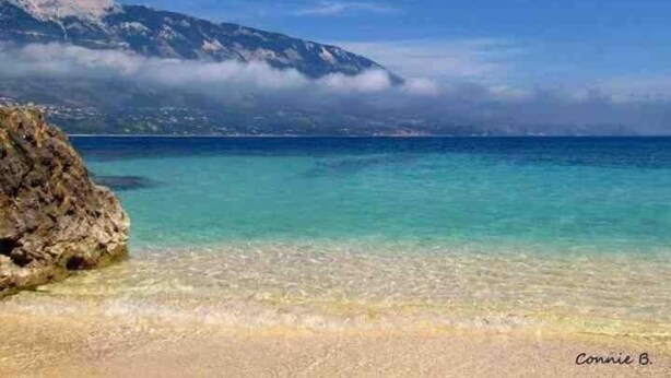 Unclassified image, 1 of 62, button - Lygies Studios (Kefalonia)