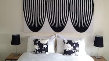 Deluxe Apartment, 2 Bedrooms | 1 bedroom, Egyptian cotton sheets, down comforters, pillowtop beds
