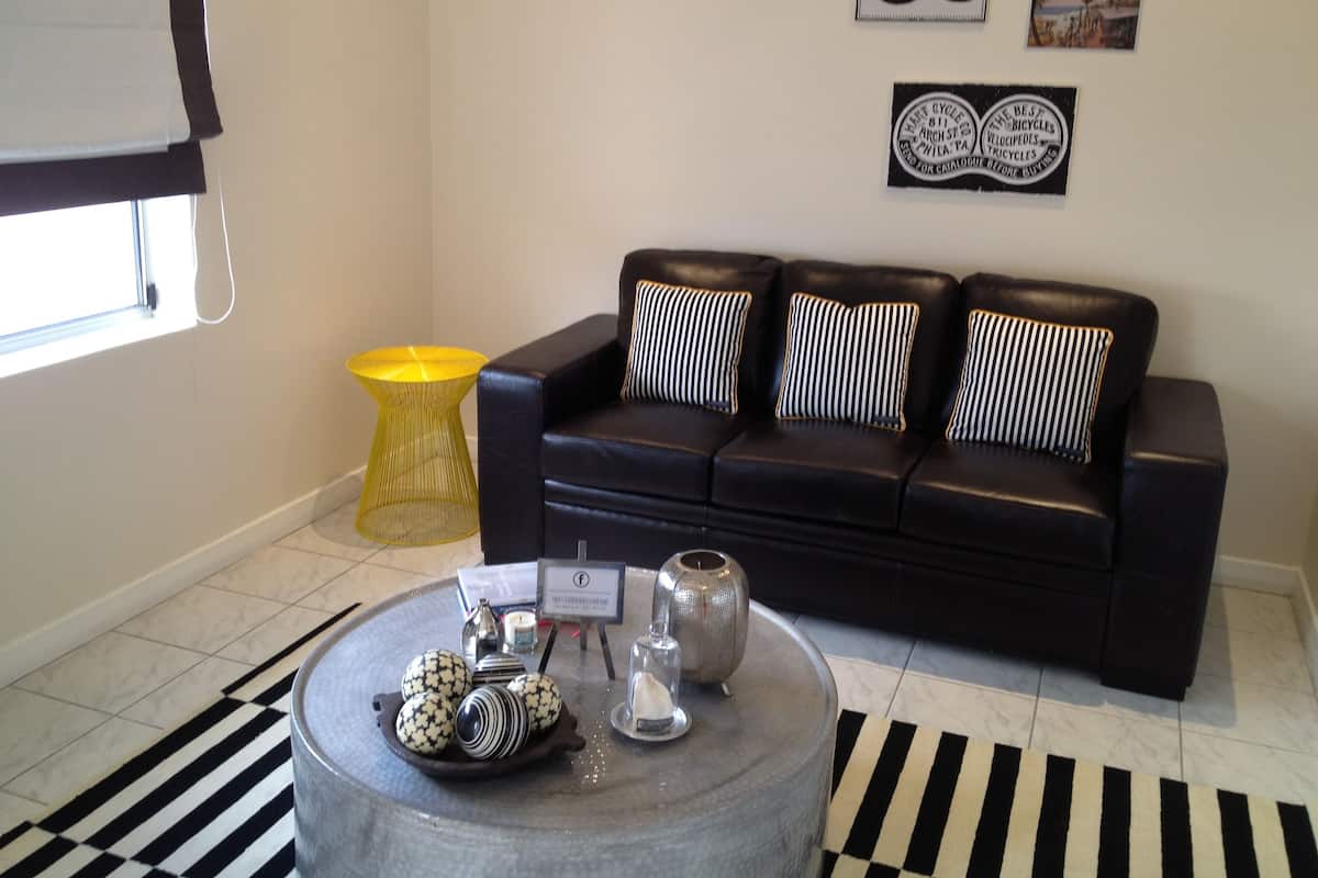 Apartment, 1 Queen Bed | Living room | 42-inch flat-screen TV with digital channels, LED TV, DVD player