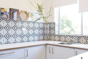 Arabella 3 bedroom Apartment | Private kitchen | Full-size fridge, microwave, stovetop, coffee/tea maker