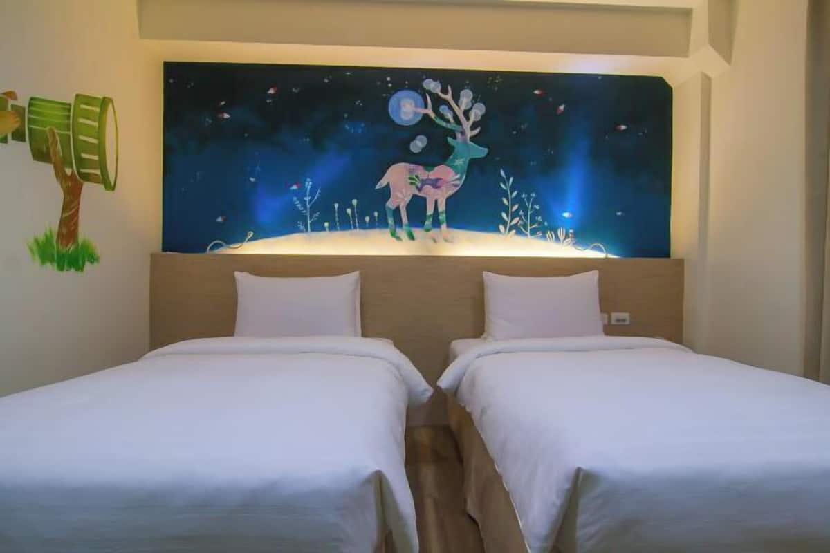 Down duvets, minibar, in-room safe, individually decorated