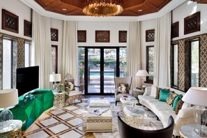 In-room safe, free WiFi - One & Only Royal Mirage (Dubai)