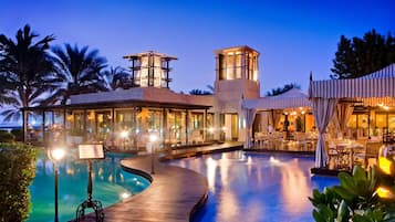 3 outdoor pools