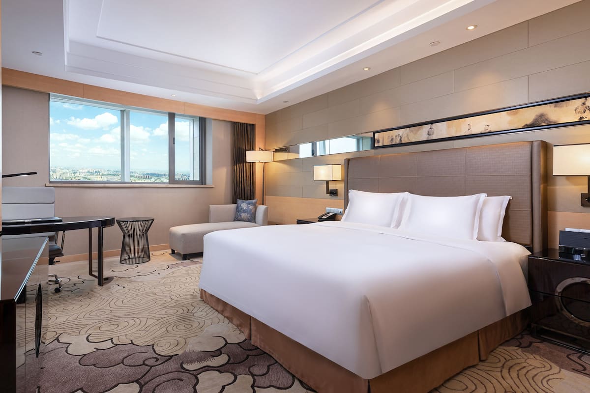 客房內保險箱、書桌、熨斗/熨衣板、免費搖籃/嬰兒床