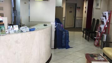 Γραφείο για check-in/check-out