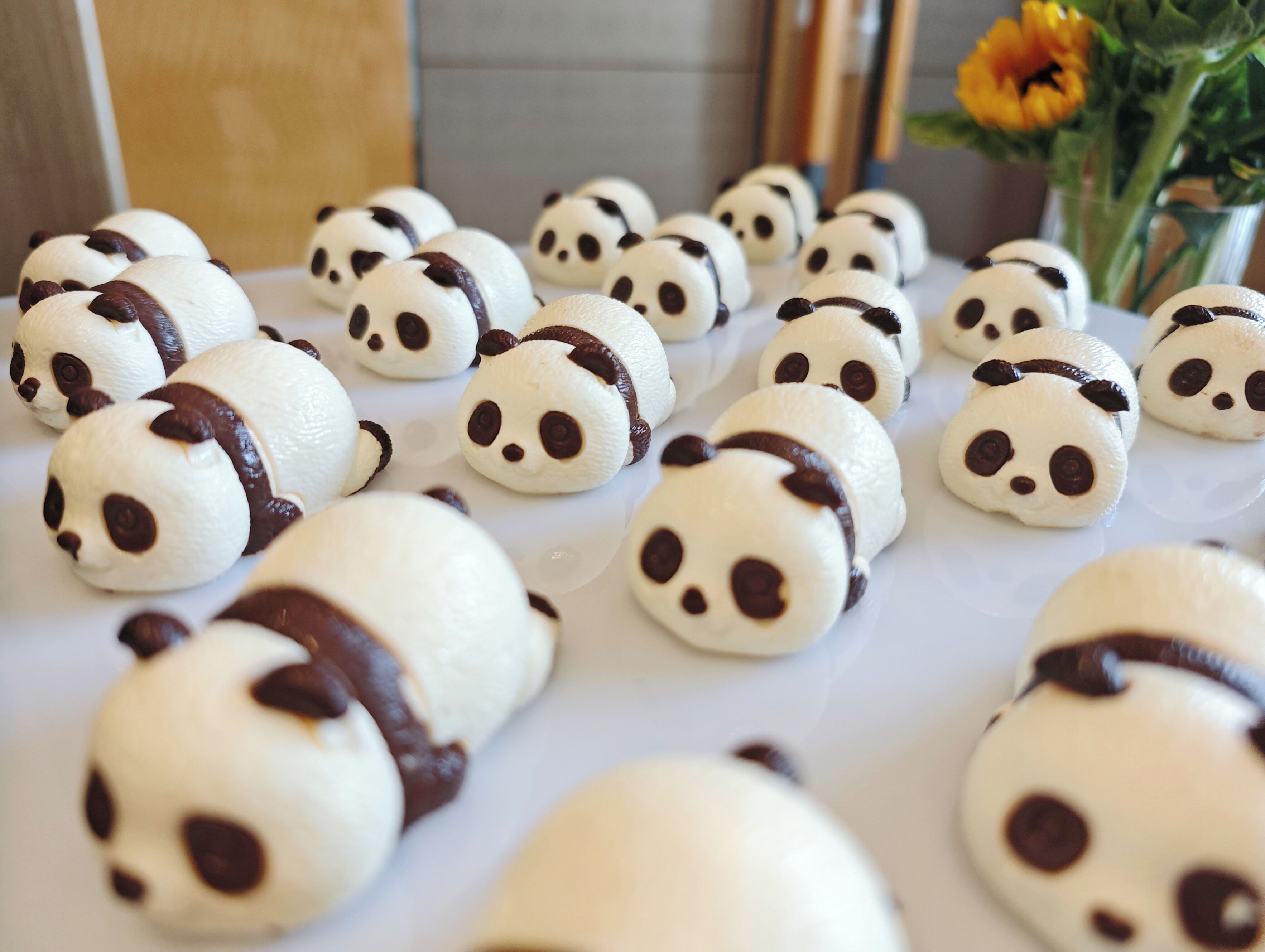 2 restaurants, breakfast served