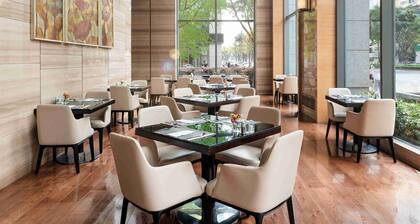 Holiday Inn Chengdu Oriental Plaza by IHG