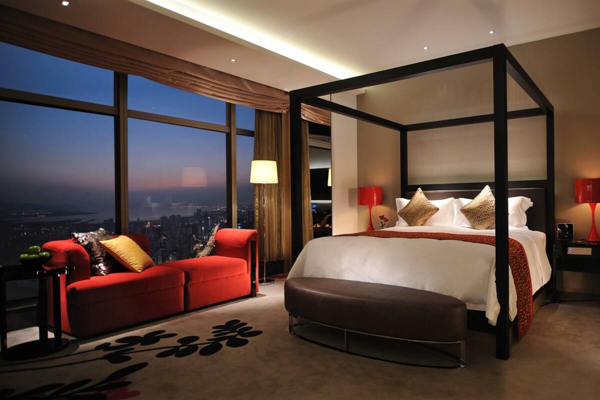 Fabulous room | 1 bedroom, premium bedding, minibar, in-room safe