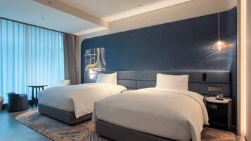 Premium bedding, minibar, in-room safe, desk