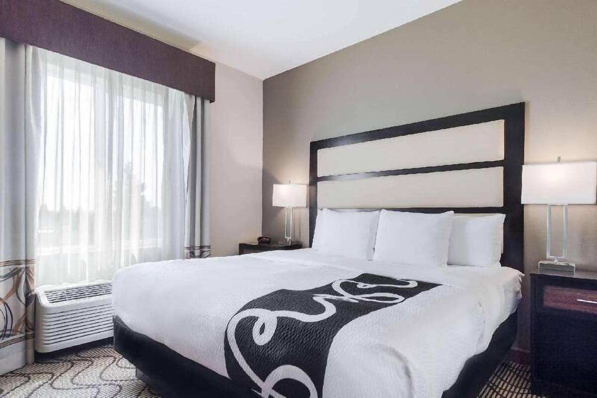 Premium bedding, pillow-top beds, in-room safe, desk