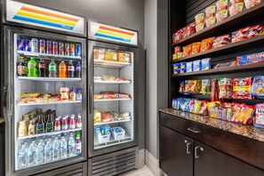 Alimentos y bebidas