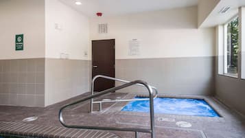 Bathtub spa outdoor