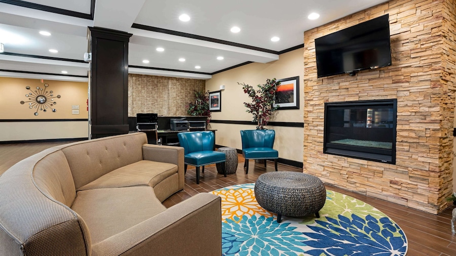 La Quinta Inn & Suites by Wyndham Auburn