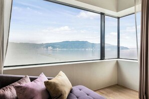 Deluxe Room, 1 Double Bed | Pillowtop beds, minibar, in-room safe, desk - Clarion Hotel Trondheim (Trondheim)