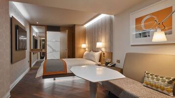 Standard Room (Interior) | Egyptian cotton sheets, premium bedding, desk, laptop workspace