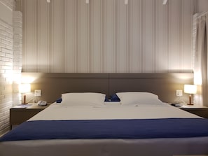 Superior Room | Egyptian cotton sheets, premium bedding, minibar, in-room safe