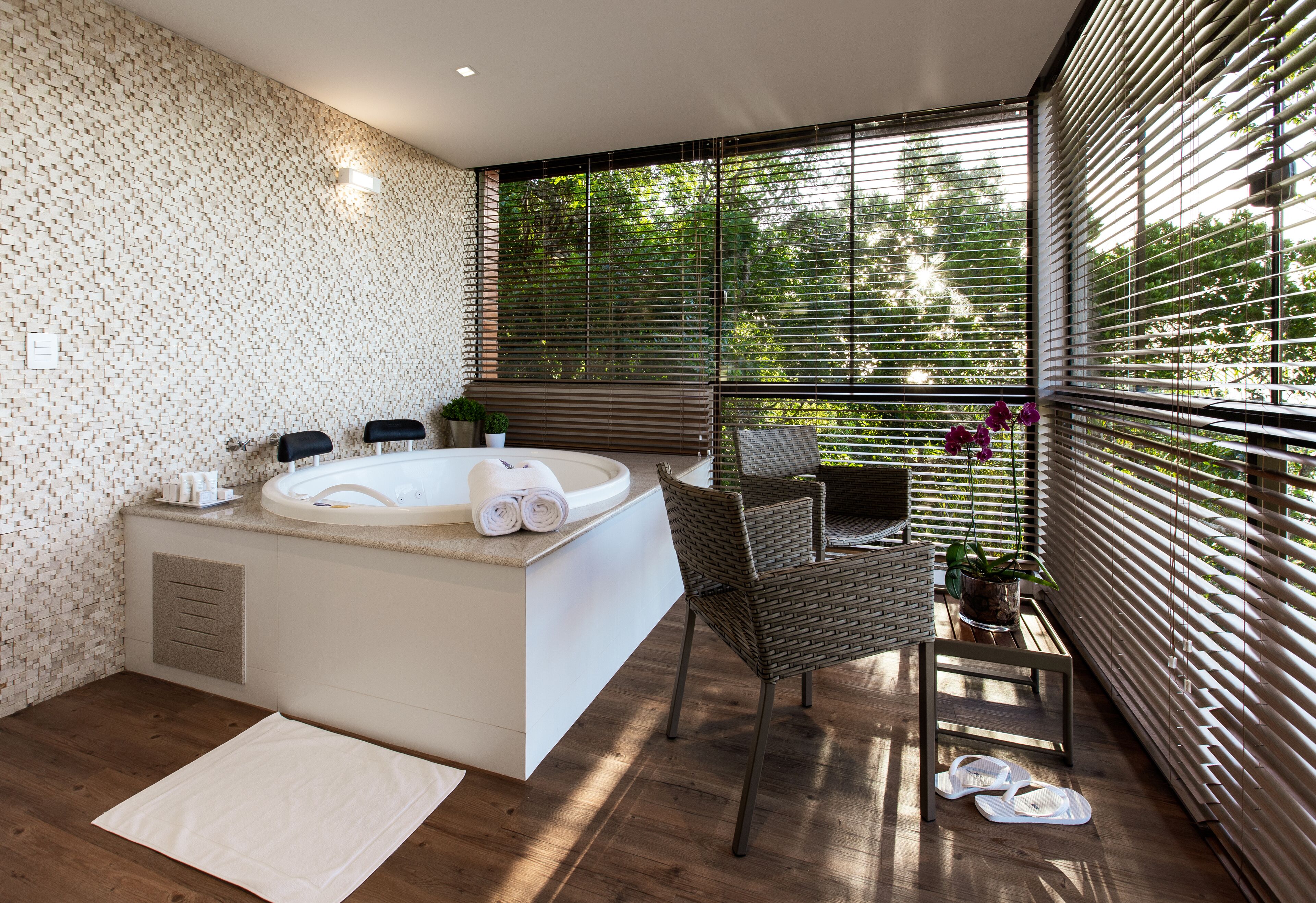 Ducha, artículos de tocador de diseñador, secador de pelo, toallas