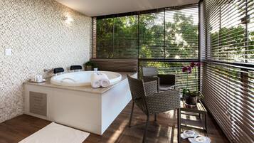 Presidential Suite, Hot Tub | Bathroom | Shower, designer toiletries, hair dryer, towels