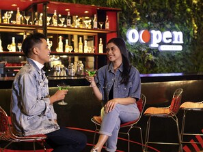 Bar (on property) - ibis Bandung Trans Studio (Bandung)