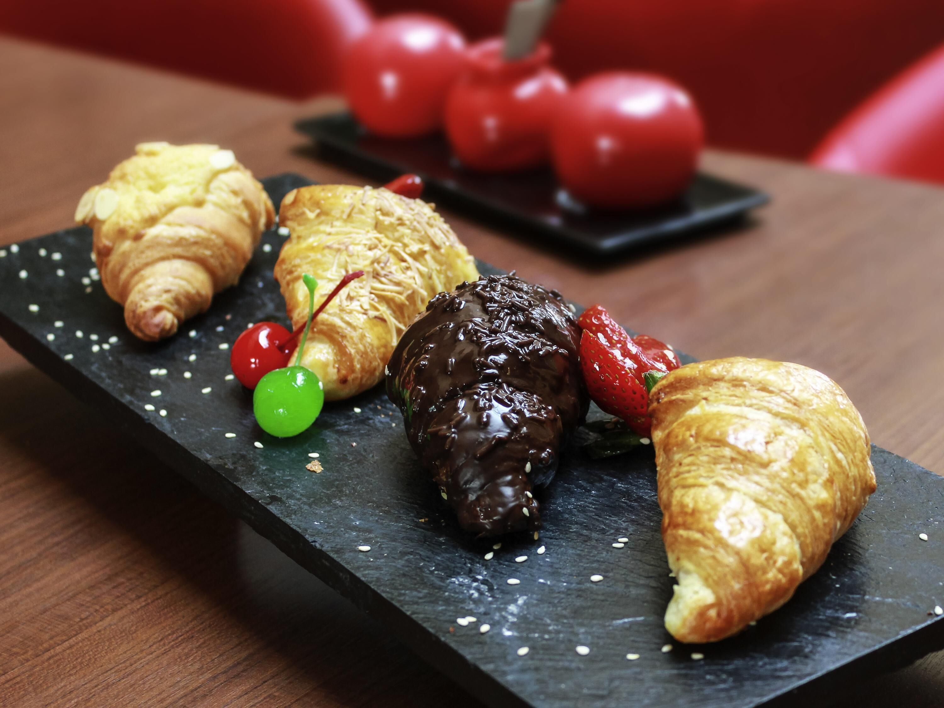 Daily buffet breakfast (IDR 140000 per person)